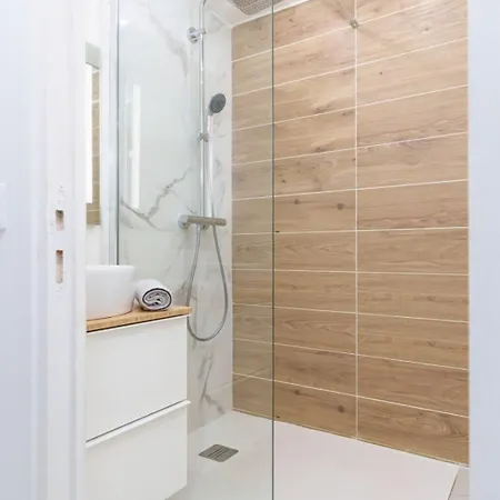 Le Maubourg - Hypercentre - 150m Croisette - Ac Appartement *