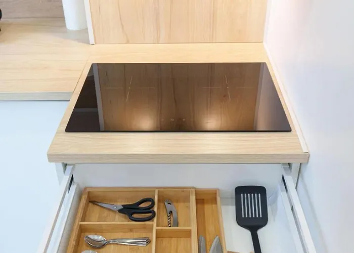 Apartament Le Maubourg - Hypercentre - 150m Croisette - Ac Cannes